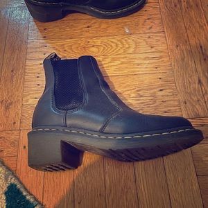 Doc Martens -Cadence Leather Heeled Chelsea Boots